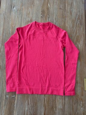 Lululemon womans longsleeve - Bright Pink size 6